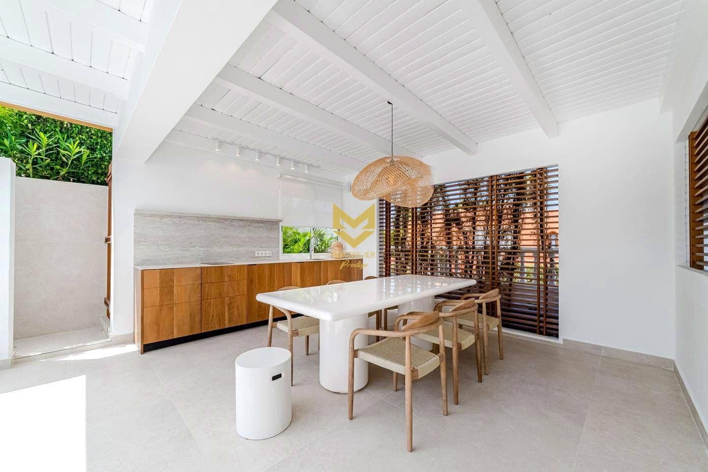 5 sypialnia Willa na sprzedaż w La Caleta Adeje z basenem garażem - 3 300 000 € (Ref: 9645210)