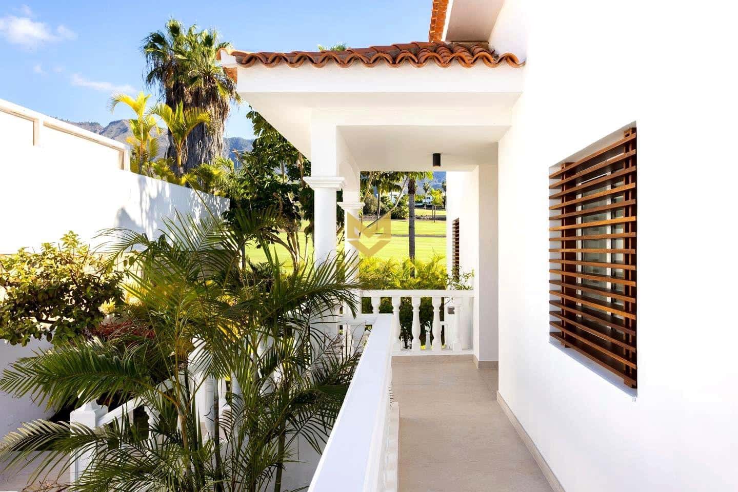 5 sypialnia Willa na sprzedaż w La Caleta Adeje z basenem garażem - 3 300 000 € (Ref: 9645210)