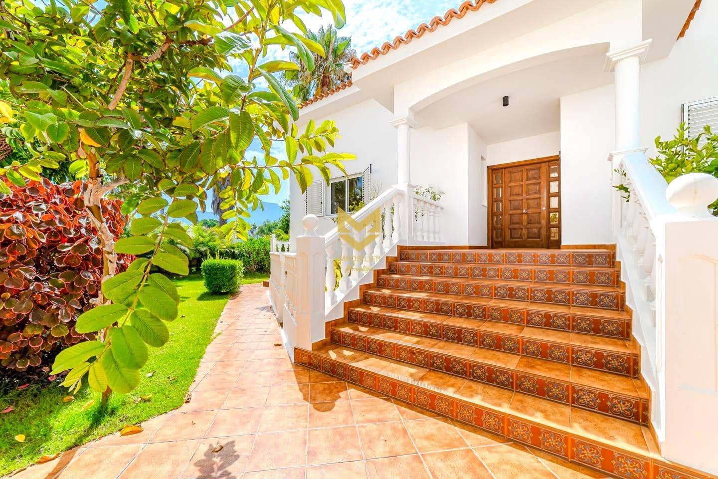 5 sypialnia Willa na sprzedaż w La Caleta Adeje z basenem garażem - 3 300 000 € (Ref: 9645210)