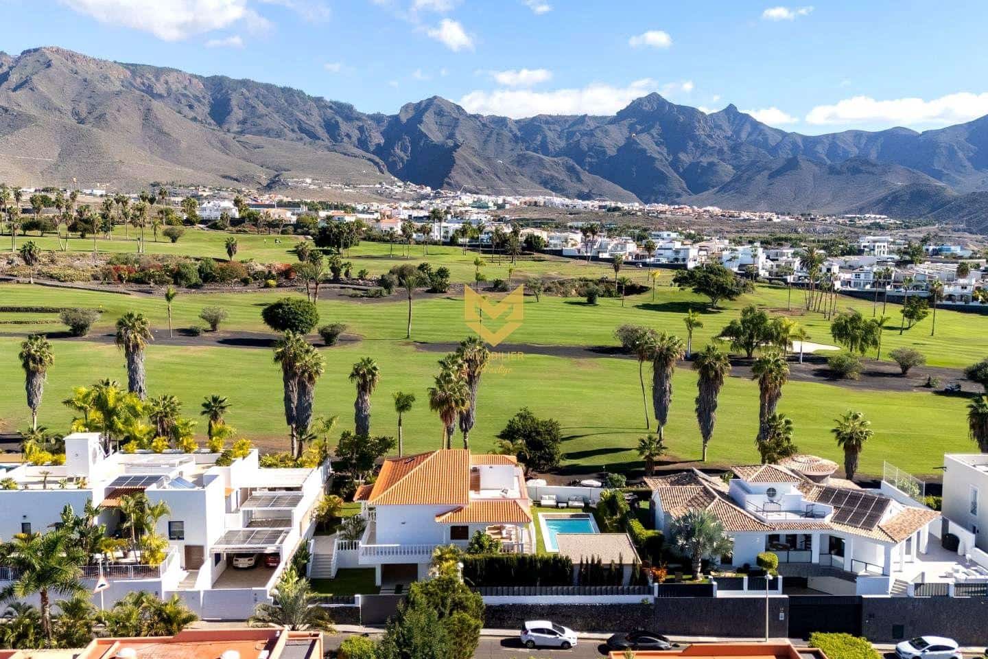 5 sypialnia Willa na sprzedaż w La Caleta Adeje z basenem garażem - 3 300 000 € (Ref: 9645210)