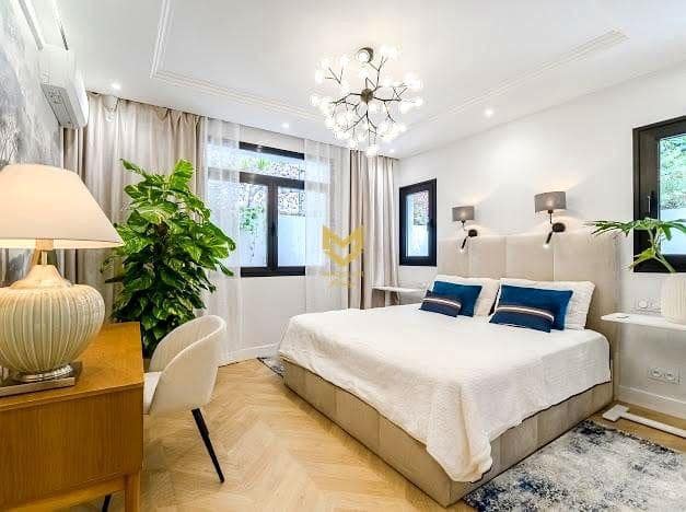 4 makuuhuone Huvila myytävänä paikassa Costa Adeje mukana uima-altaan 
autotalli - 2 600 000 € (Ref: 9645212)