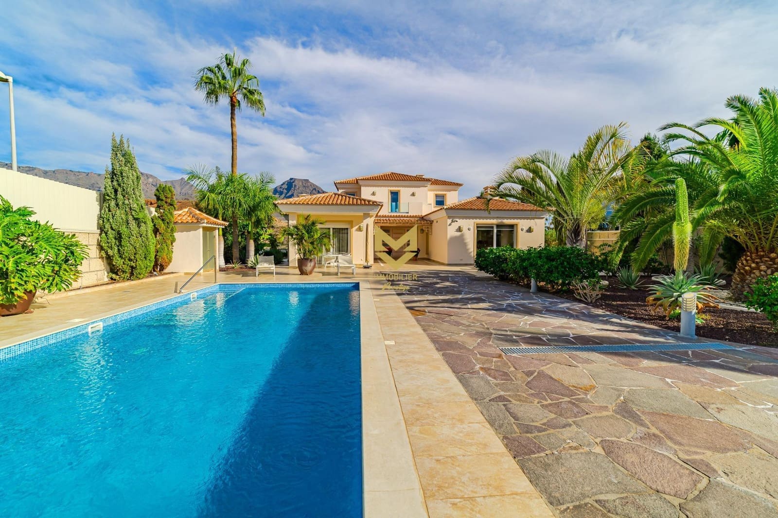 4 slaapkamer Villa te koop in La Caleta Adeje met zwembad garage - € 3.900.000 (Ref: 9645213)