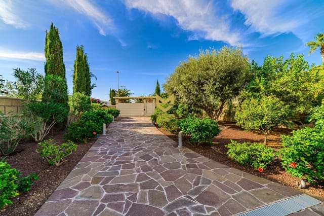 4 slaapkamer Villa te koop in La Caleta Adeje, Adeje met zwembad garage - € 3.900.000 (Ref: 9645213)