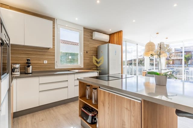 3 soveværelse Bungalow til salg i San Miguel de Abona med swimmingpool garage - € 499.000 (Ref: 9645216)