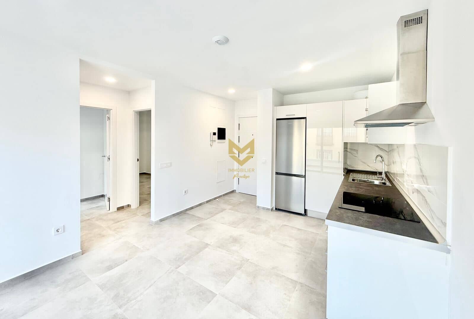 2 soveværelse Lejlighed til salg i Los Abrigos - € 279.000 (Ref: 9645221)