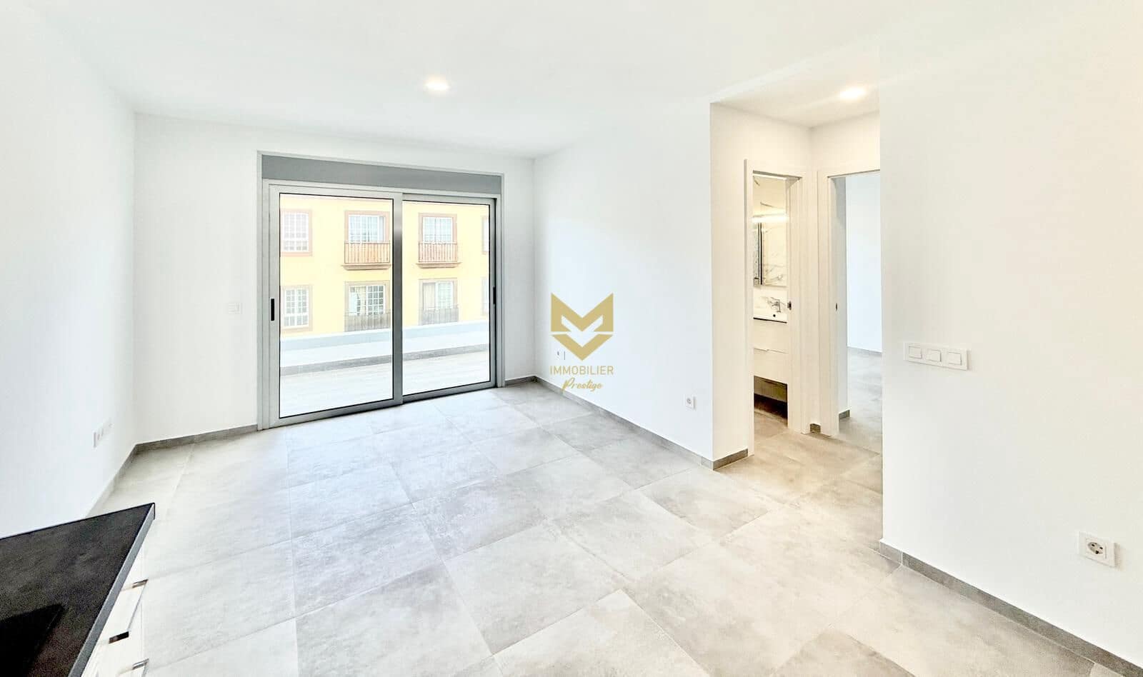 2 soveværelse Lejlighed til salg i Los Abrigos - € 279.000 (Ref: 9645221)