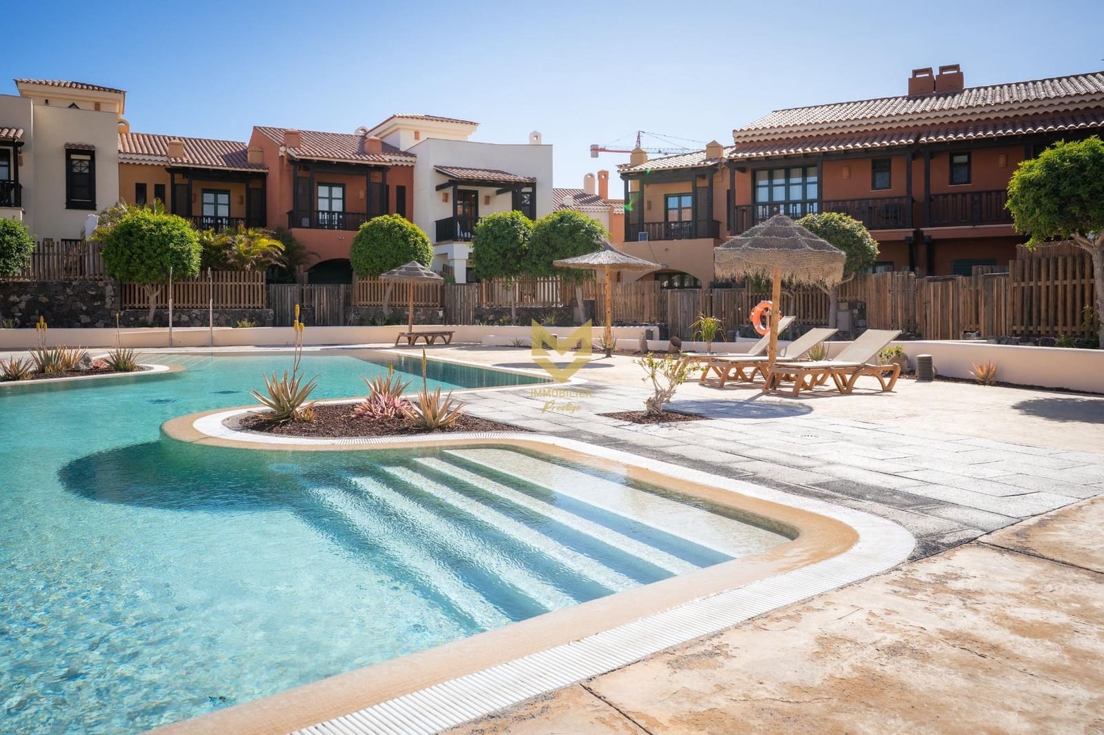 3 sovrum Radhus till salu i San Miguel de Abona med pool garage - 465 000 € (Ref: 9645222)