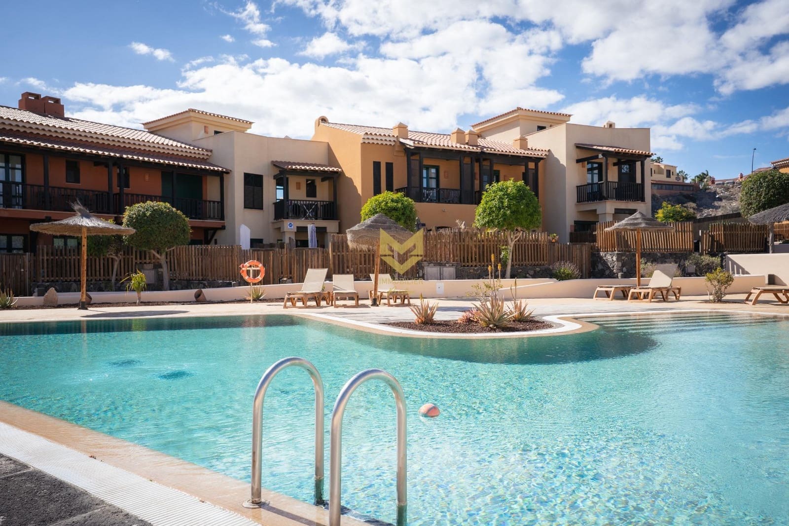 3 sovrum Radhus till salu i San Miguel de Abona med pool garage - 465 000 € (Ref: 9645222)