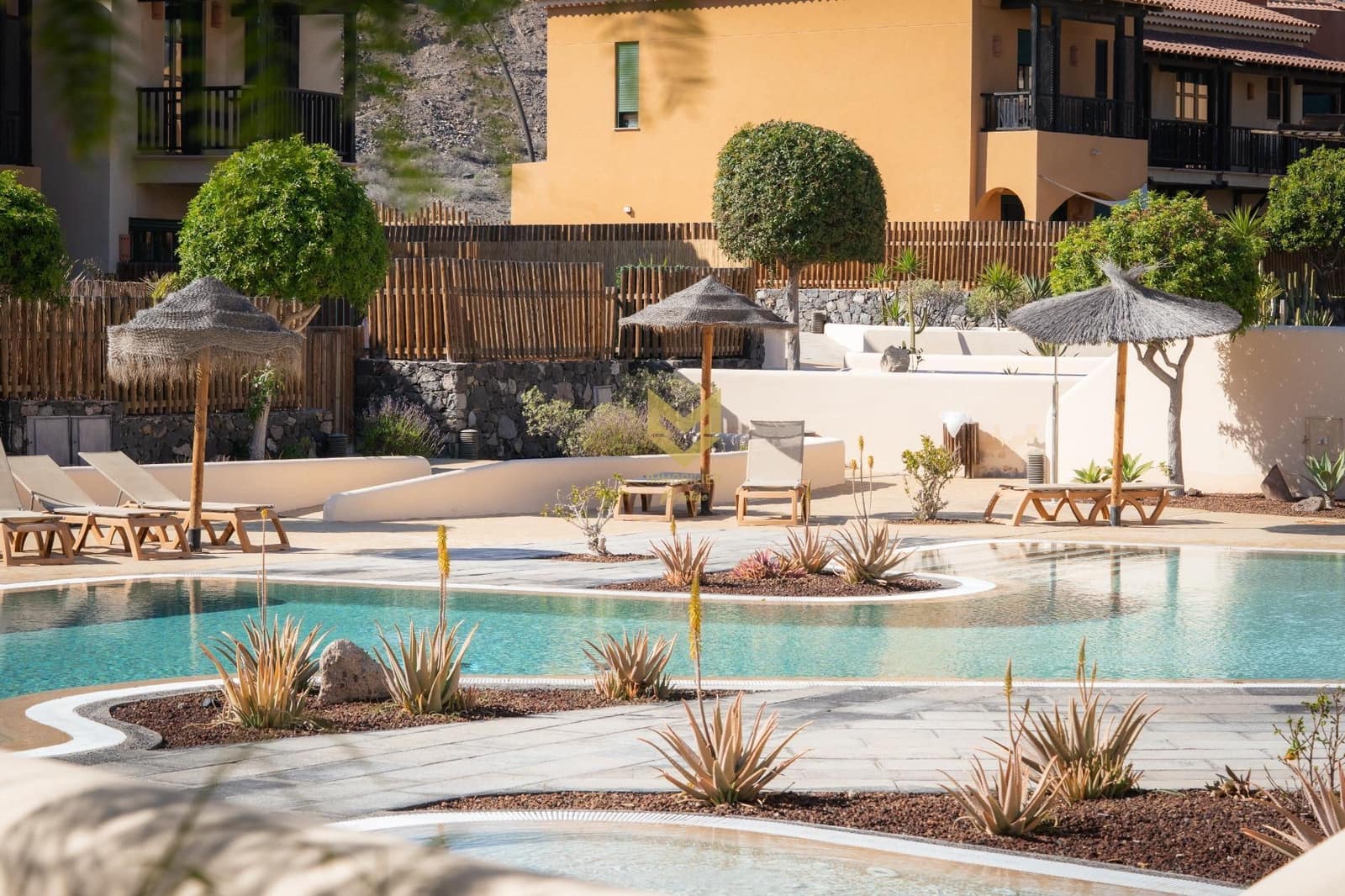 3 sovrum Radhus till salu i San Miguel de Abona med pool garage - 465 000 € (Ref: 9645222)