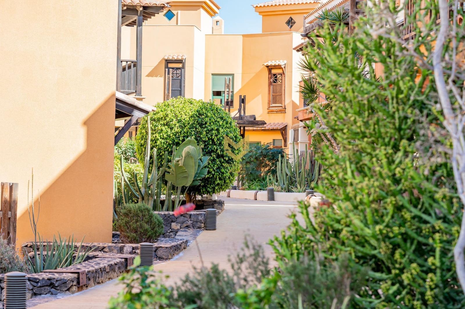 3 sovrum Radhus till salu i San Miguel de Abona med pool garage - 465 000 € (Ref: 9645222)