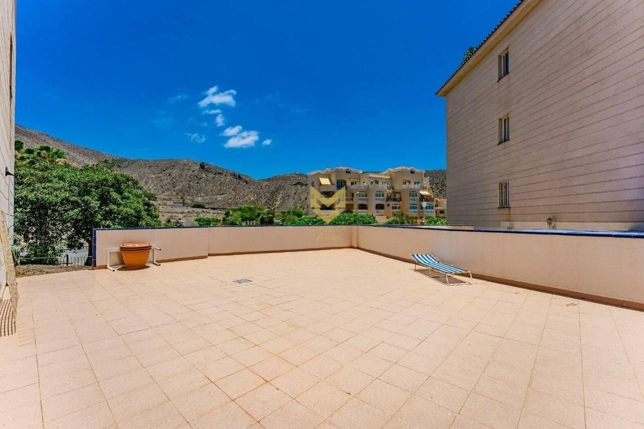 4 soveværelse Lejlighed til salg i Los Cristianos - € 699.000 (Ref: 9645227)