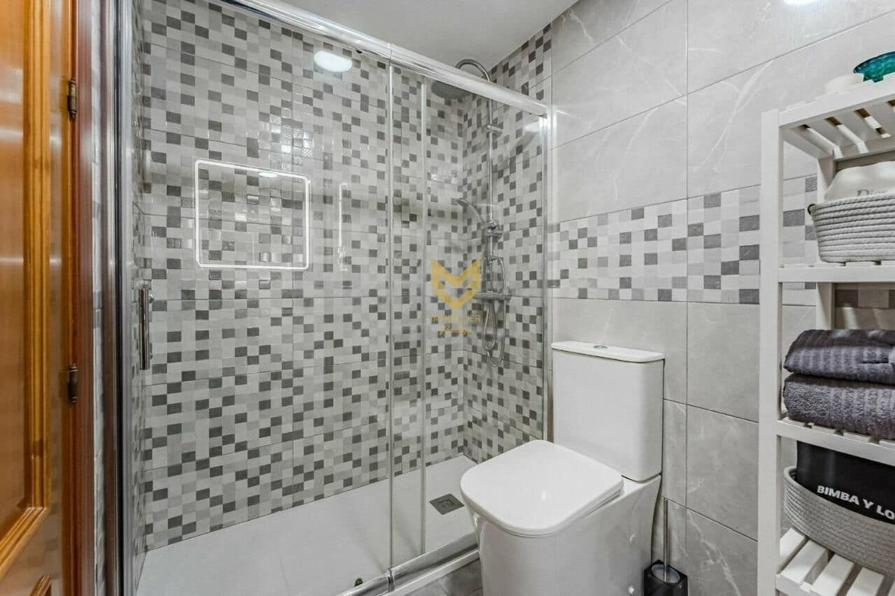 4 soveværelse Lejlighed til salg i Los Cristianos - € 699.000 (Ref: 9645227)