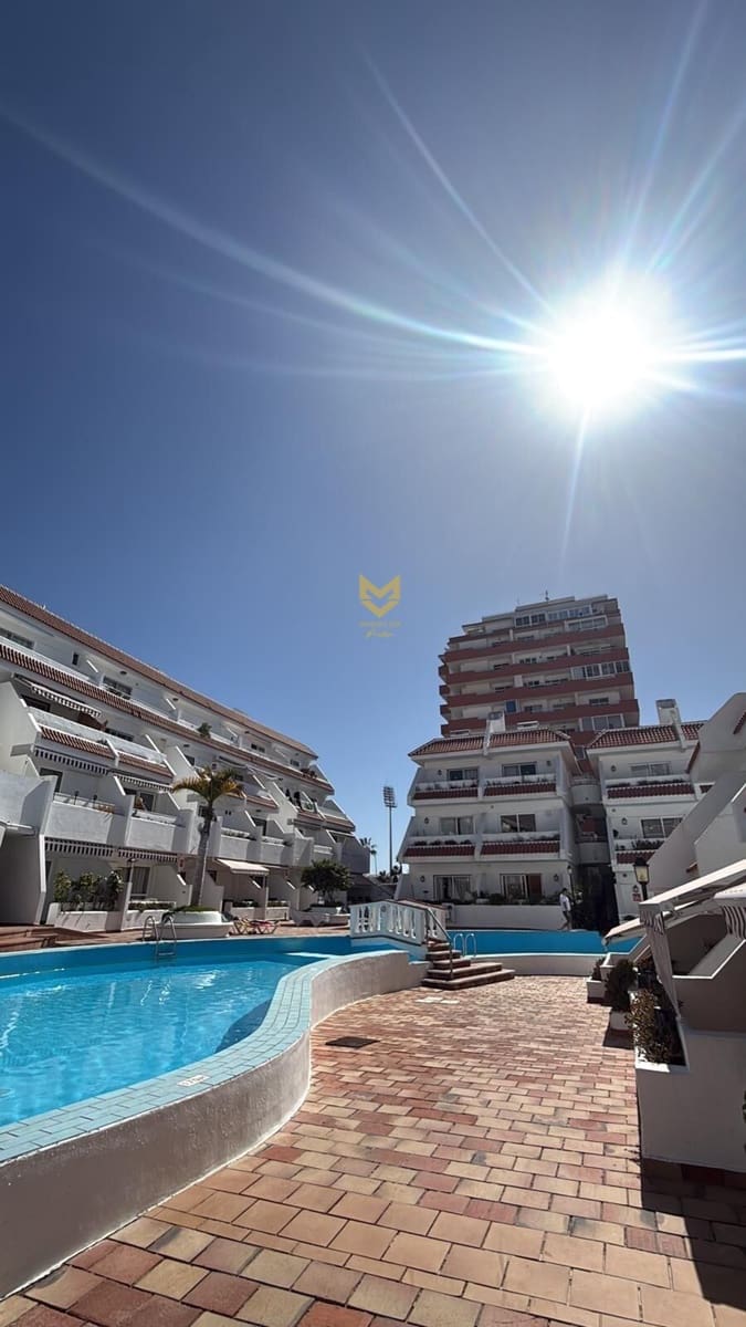 2 slaapkamer Appartement te koop in Playa de las Americas - € 319.000 (Ref: 9652176)