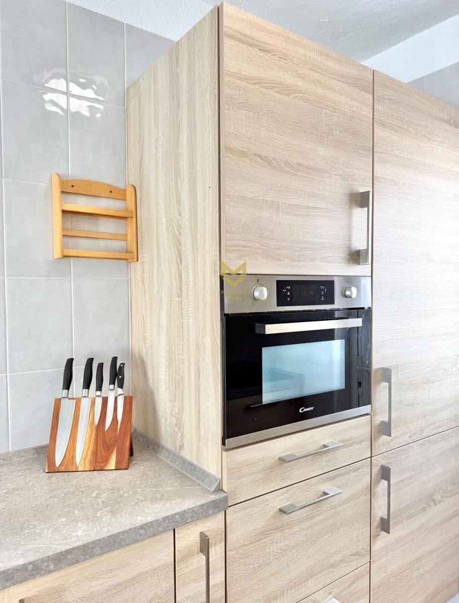 2 slaapkamer Appartement te koop in Playa de las Americas - € 319.000 (Ref: 9652176)