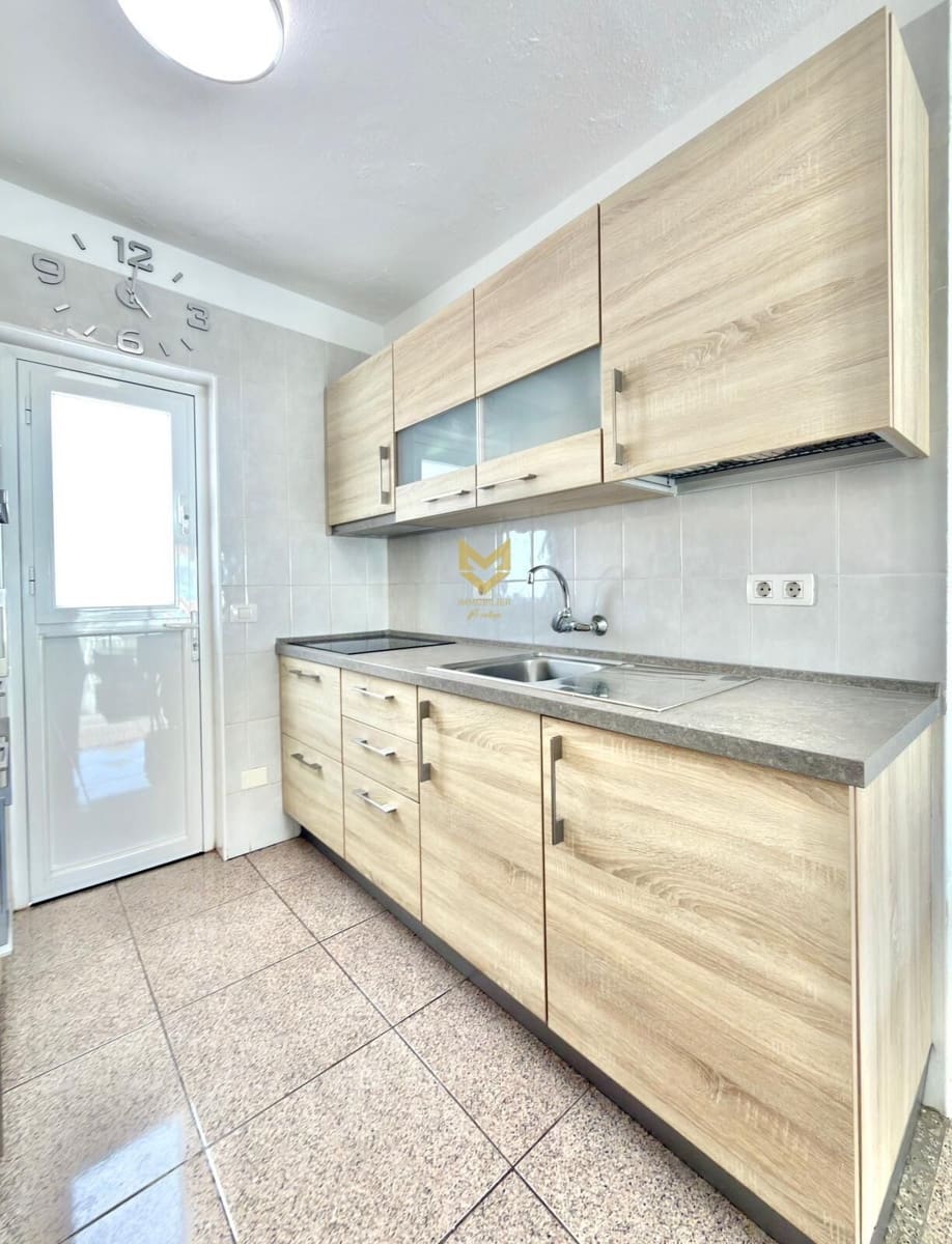 2 slaapkamer Appartement te koop in Playa de las Americas - € 319.000 (Ref: 9652176)