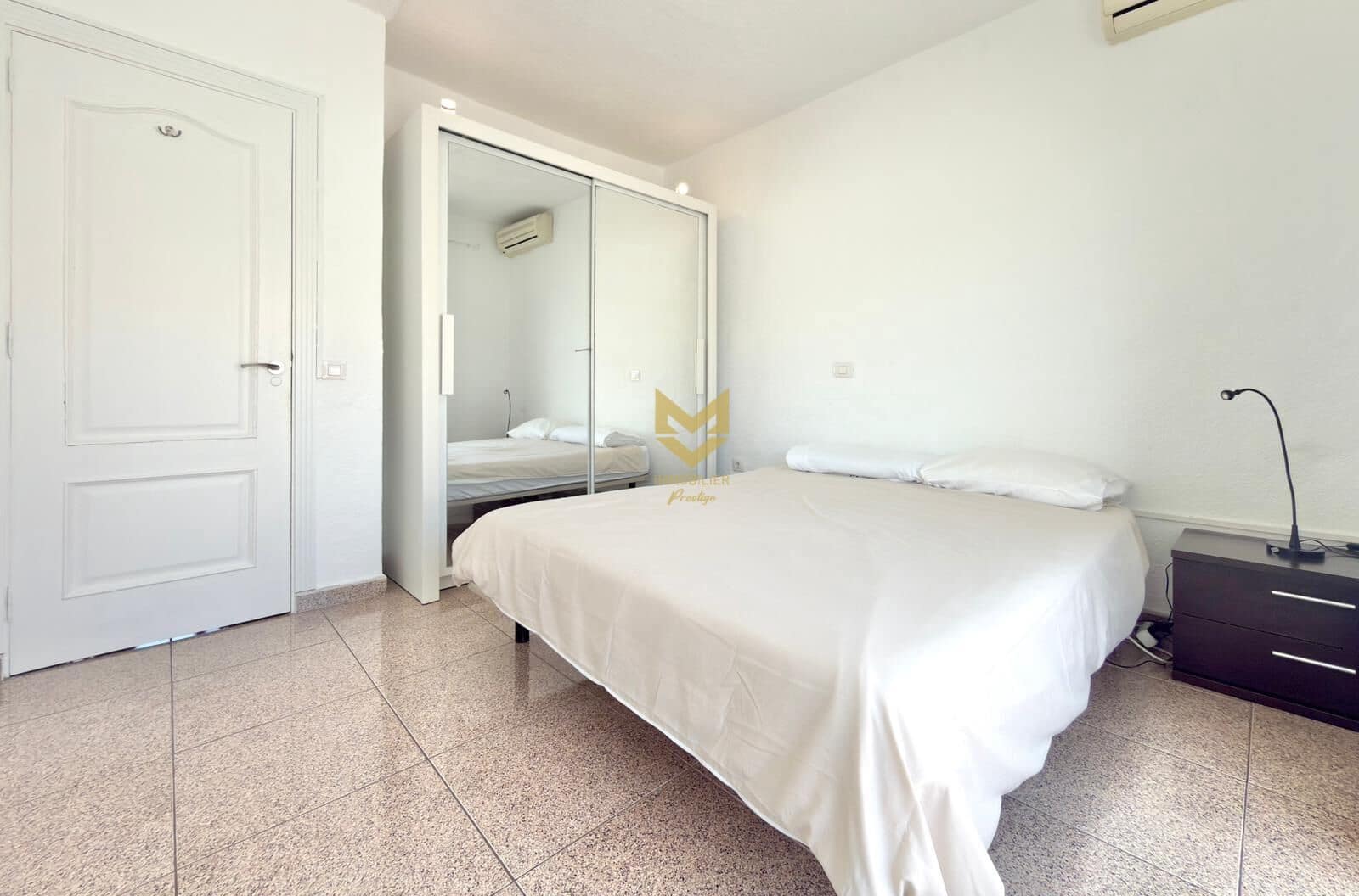 2 slaapkamer Appartement te koop in Playa de las Americas - € 319.000 (Ref: 9652176)