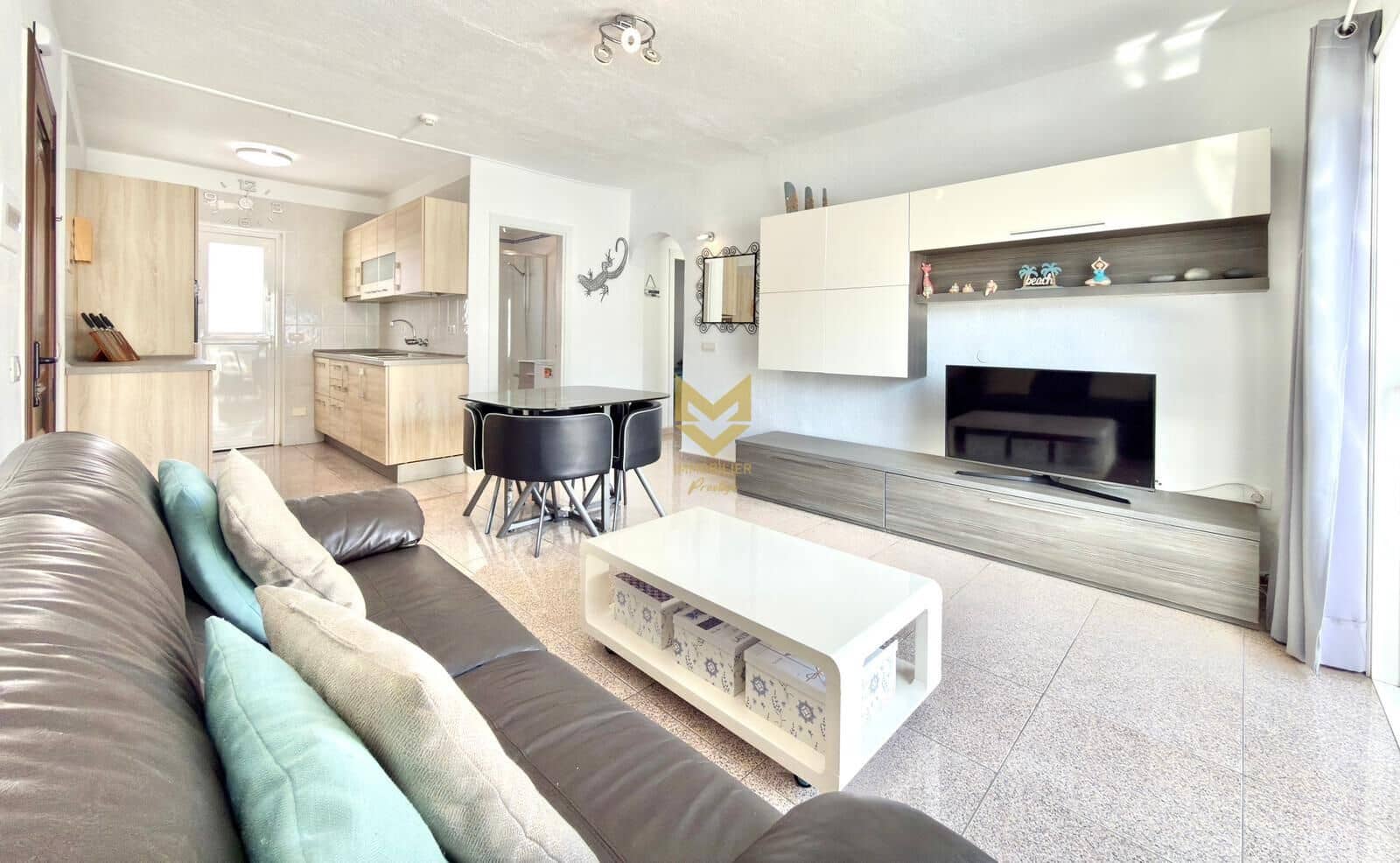 2 slaapkamer Appartement te koop in Playa de las Americas - € 319.000 (Ref: 9652176)