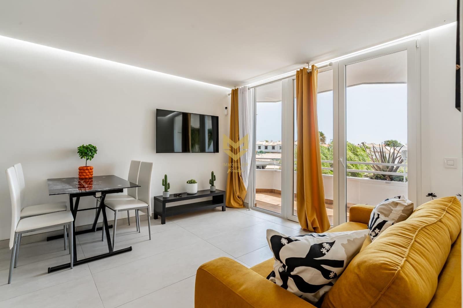 Studio à vendre à San Miguel de Abona avec piscine - 169 000 € (Ref: 9656248)