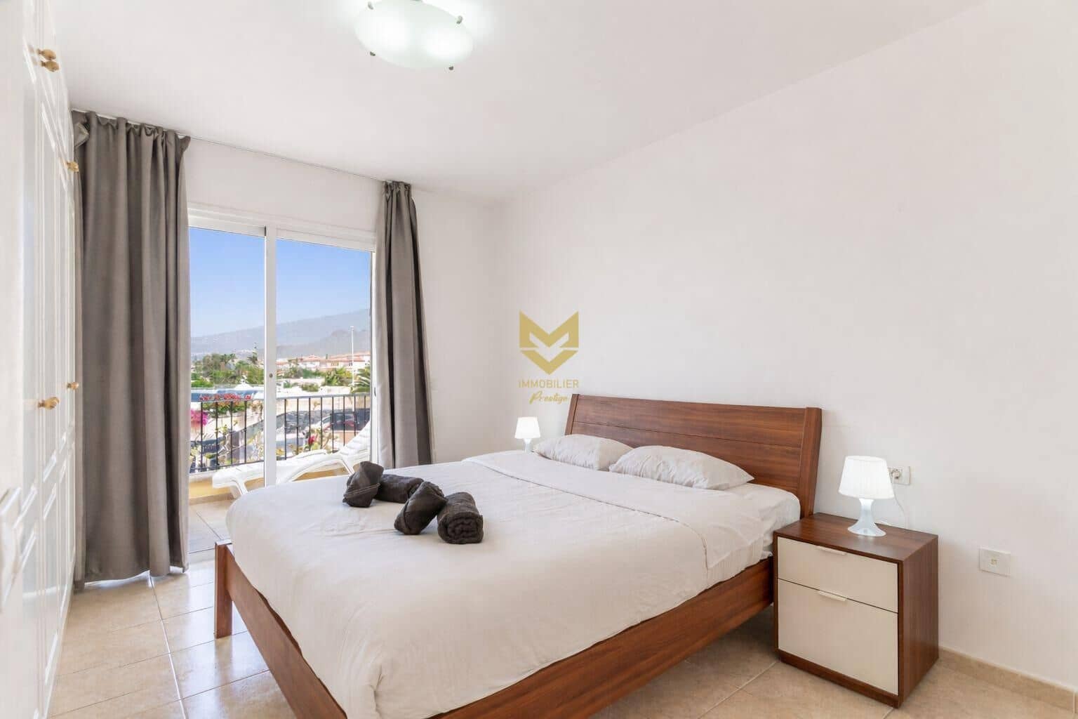 1 sypialnia Apartament na sprzedaż w El Madronal z basenem - 330 000 € (Ref: 9686742)