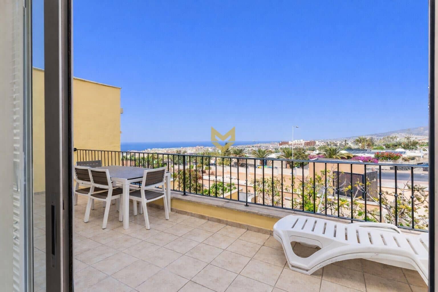 1 sypialnia Apartament na sprzedaż w El Madronal z basenem - 330 000 € (Ref: 9686742)