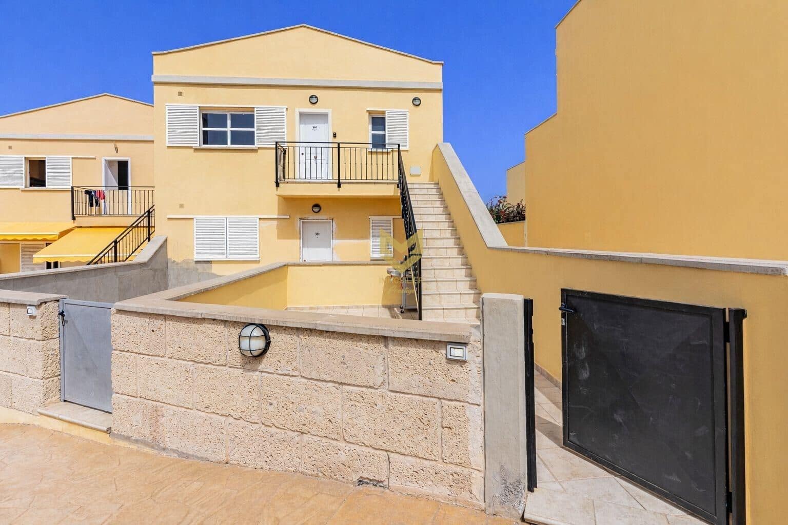 1 sypialnia Apartament na sprzedaż w El Madronal z basenem - 330 000 € (Ref: 9686742)