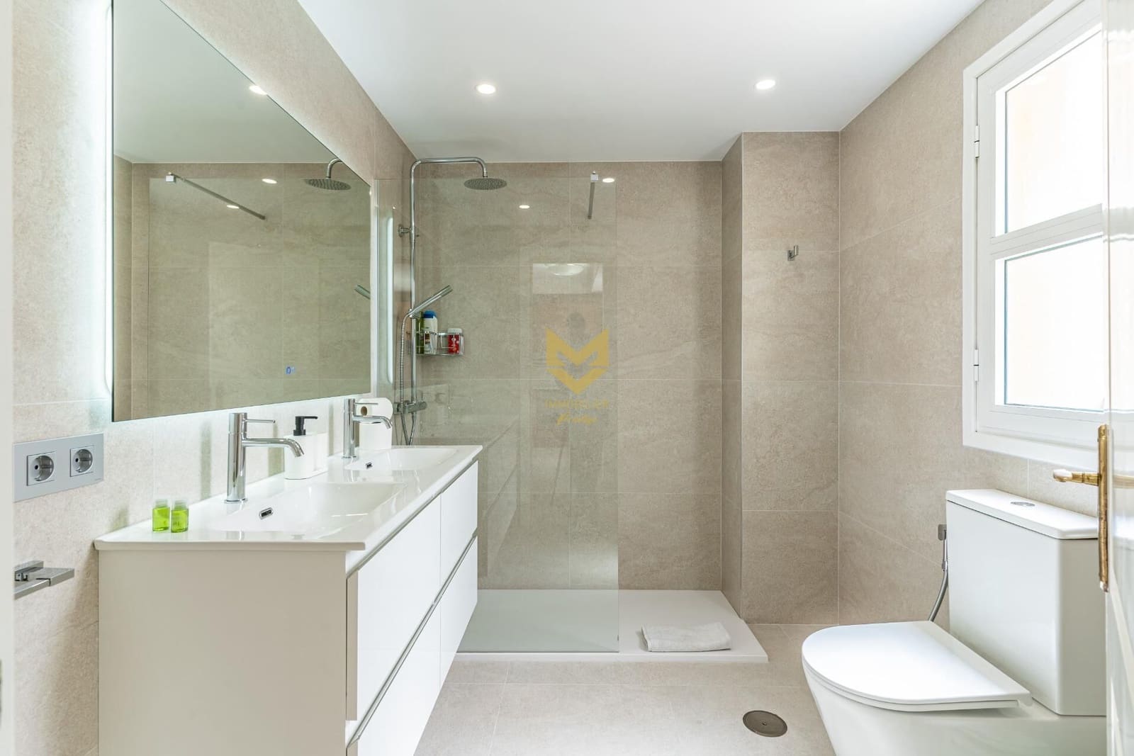 1 sypialnia Apartament na sprzedaż w El Madronal z basenem - 330 000 € (Ref: 9686742)