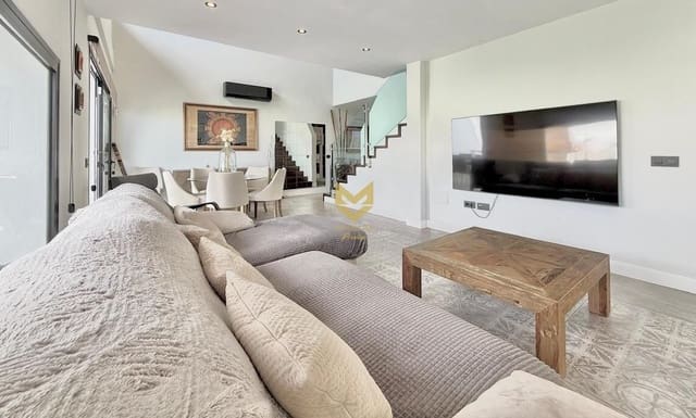 5 Zimmer Villa zu verkaufen in Armeñime, Adeje mit Garage - 890.000 € (Ref: 9721844)