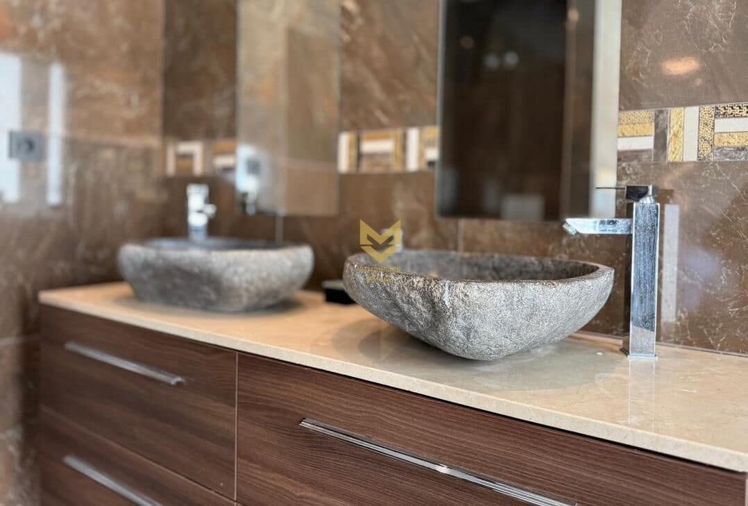 5 Zimmer Villa zu verkaufen in Armenime mit Garage - 890.000 € (Ref: 9721844)