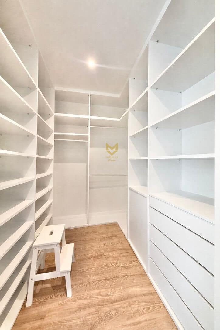 5 Zimmer Villa zu verkaufen in Armenime mit Garage - 890.000 € (Ref: 9721844)