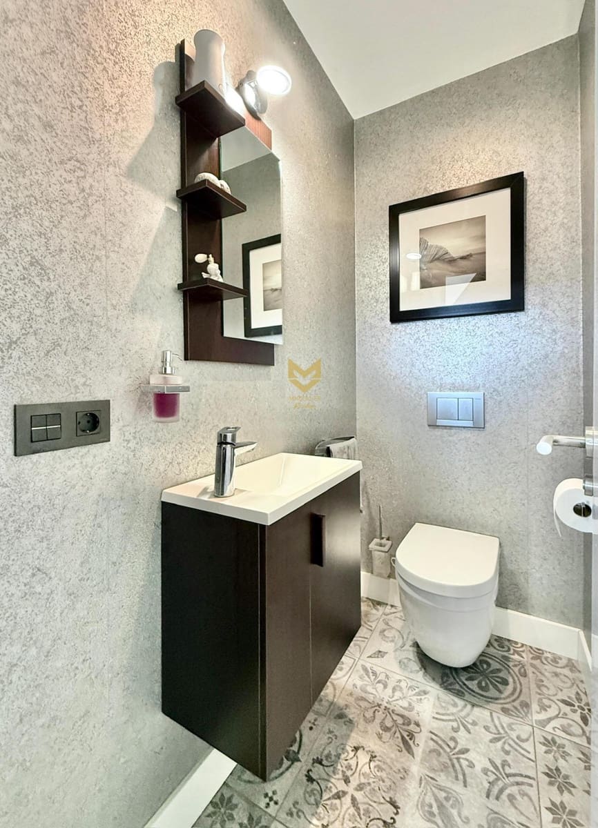 5 Zimmer Villa zu verkaufen in Armenime mit Garage - 890.000 € (Ref: 9721844)