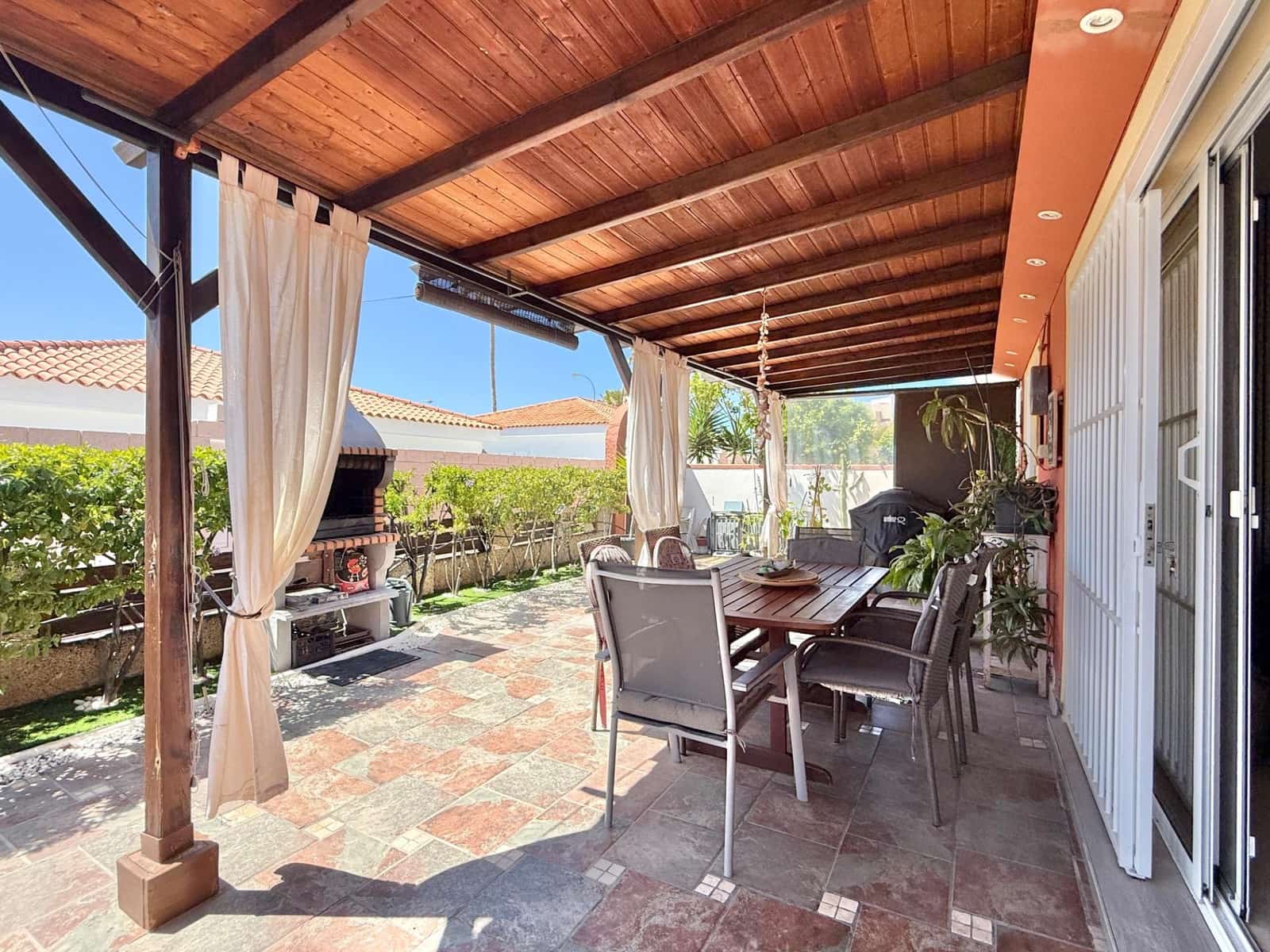 3 quarto Bungalow para venda em Callao Salvaje - 549 000 € (Ref: 9748163)