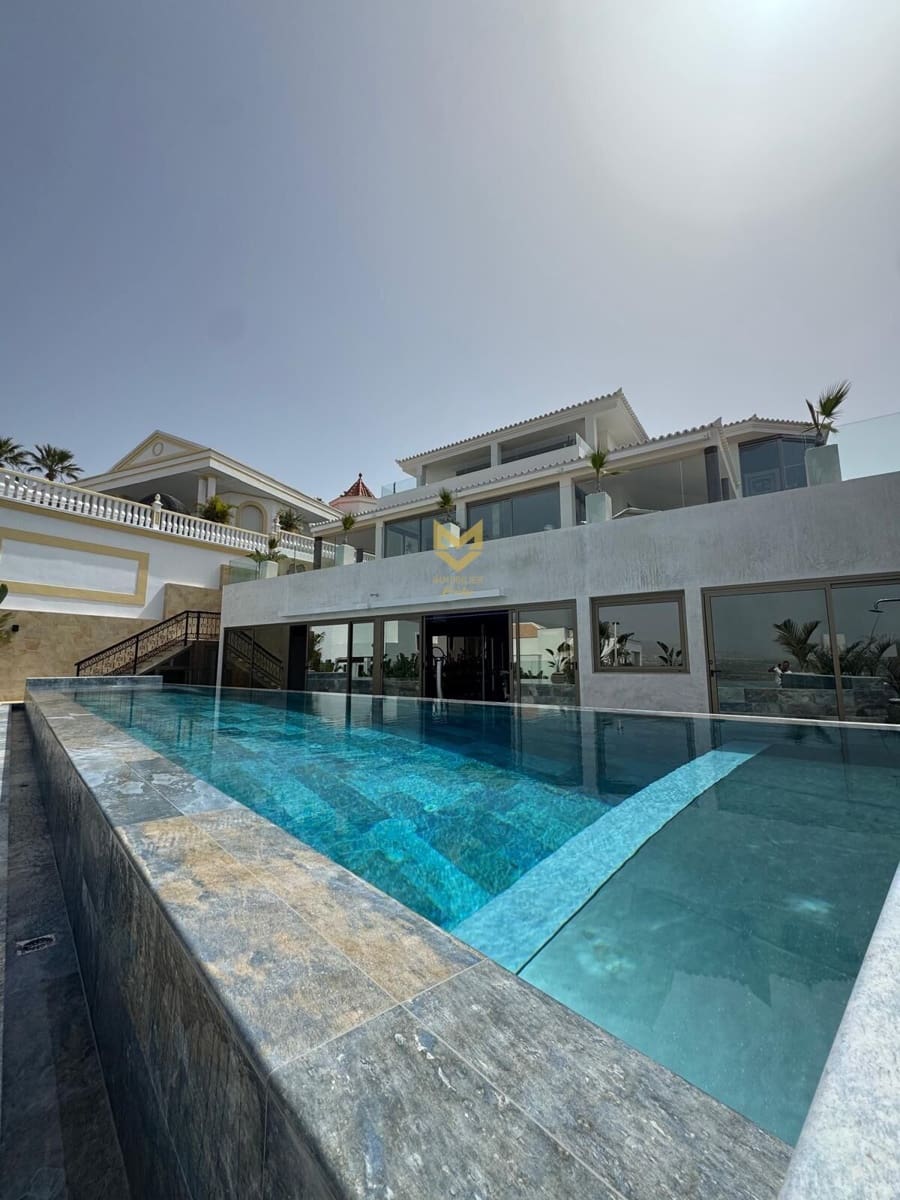 4 sovrum Villa till salu i Costa Adeje med pool garage - 5 500 000 € (Ref: 9791208)
