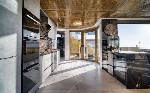 4 soverom Villa til salgs i Costa Adeje, Adeje med svømmebasseng garasje - € 5 500 000 (Ref: 9791208)