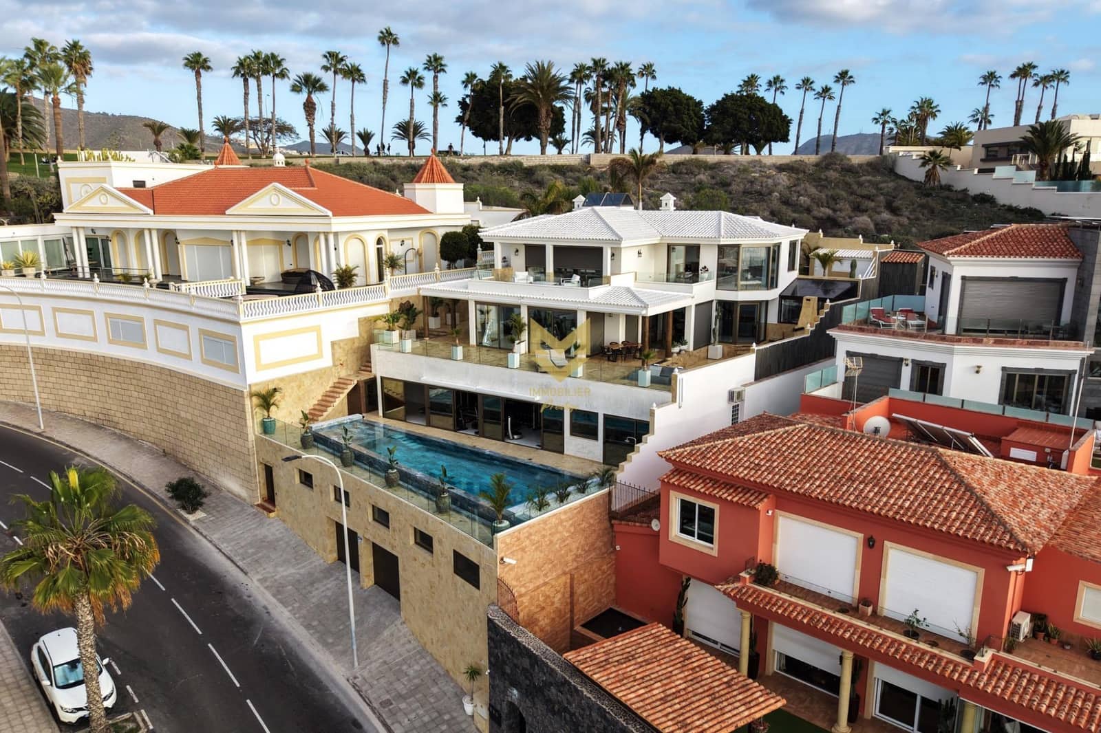 4 sovrum Villa till salu i Costa Adeje med pool garage - 5 500 000 € (Ref: 9791208)