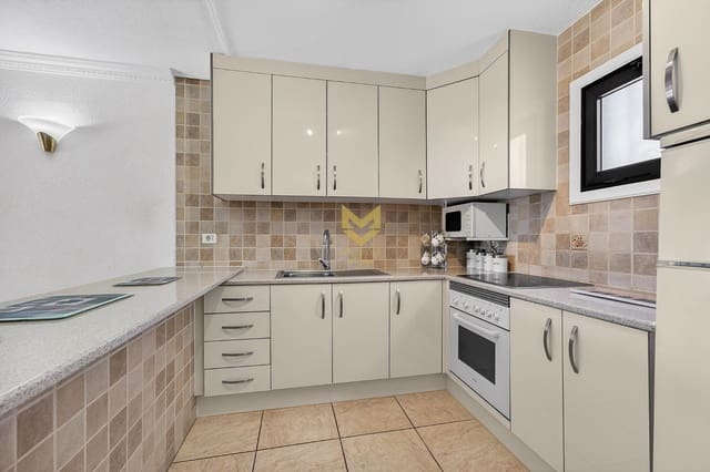 2 chambre Appartement à vendre à Los Cristianos, Arona avec piscine - 460 000 € (Ref: 9860251)