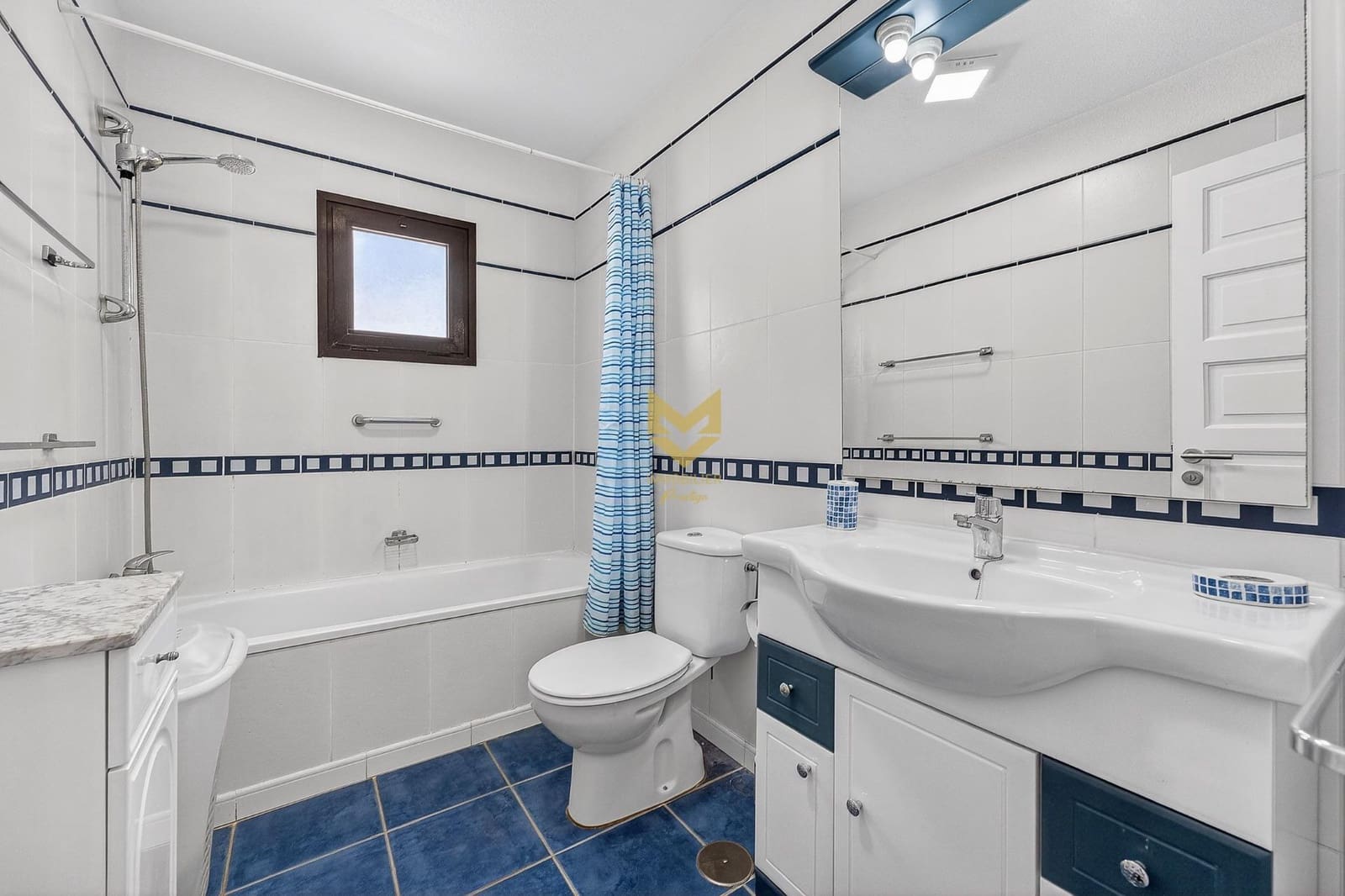 2 bedroom Apartment for sale in Los Cristianos with pool - € 460,000 (Ref: 9860251)