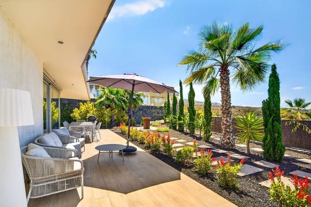 3 soverom Villa til salgs i Guía de Isora med garasje - € 1 850 000 (Ref: 9862011)