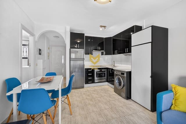 1 soveværelse Lejlighed til salg i Los Cristianos, Arona med swimmingpool - € 335.000 (Ref: 9862012)
