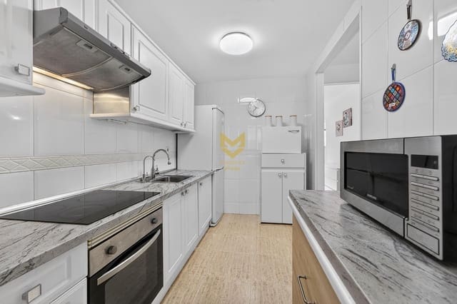 2 soveværelse Lejlighed til salg i Casco Urbano, Adeje - € 330.000 (Ref: 9882041)