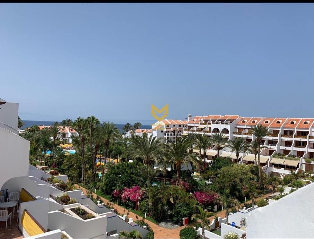 1 slaapkamer Studio te koop in Playa de las Americas met zwembad - € 380.000 (Ref: 9892511)