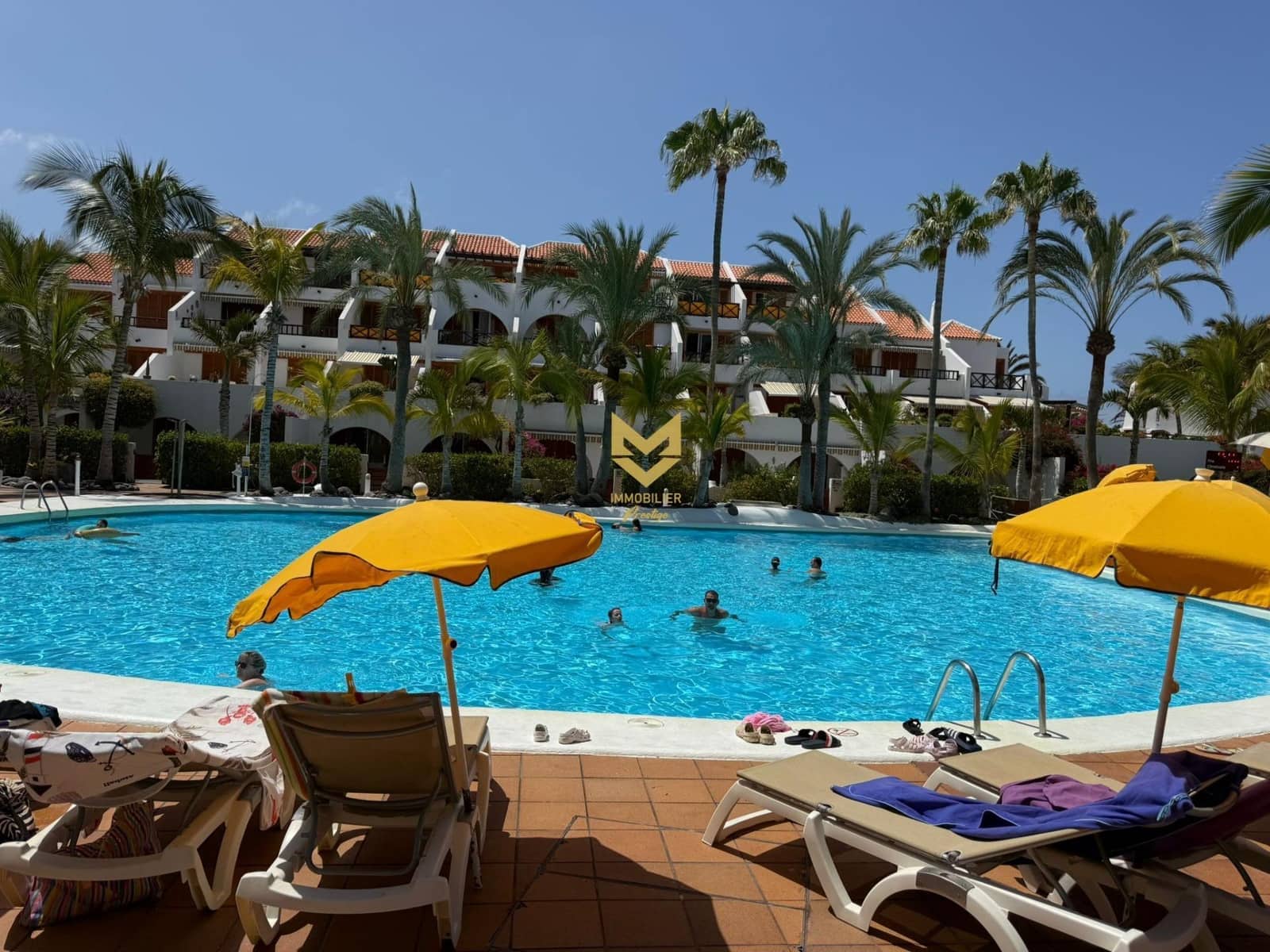 1 slaapkamer Studio te koop in Playa de las Americas met zwembad - € 380.000 (Ref: 9892511)