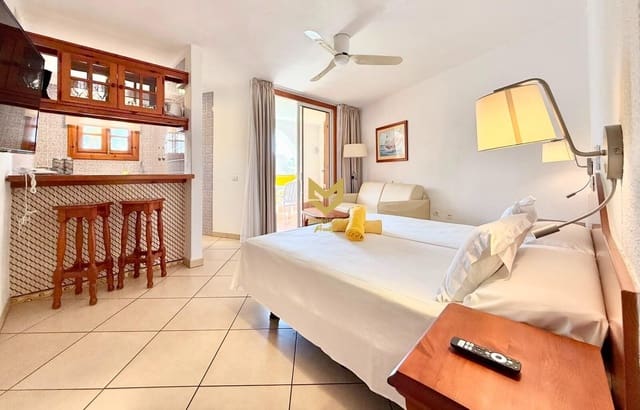 1 soverom Studio til salgs i Playa de las Americas, Arona med svømmebasseng - € 380 000 (Ref: 9892511)