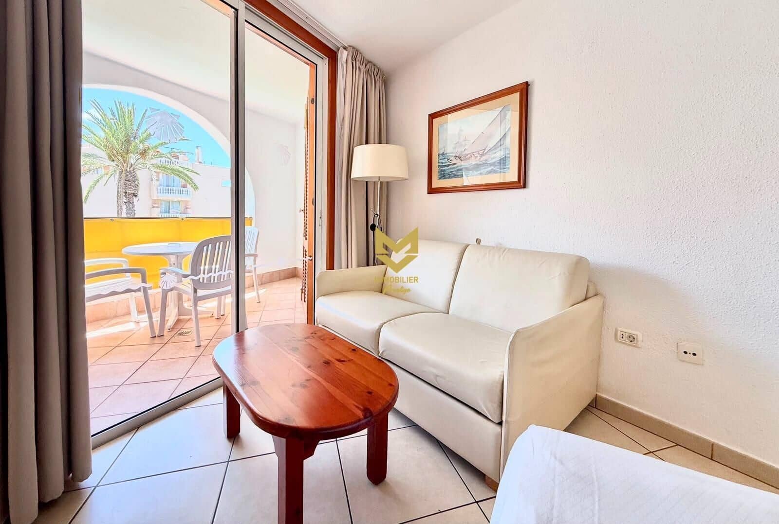 1 slaapkamer Studio te koop in Playa de las Americas met zwembad - € 380.000 (Ref: 9892511)