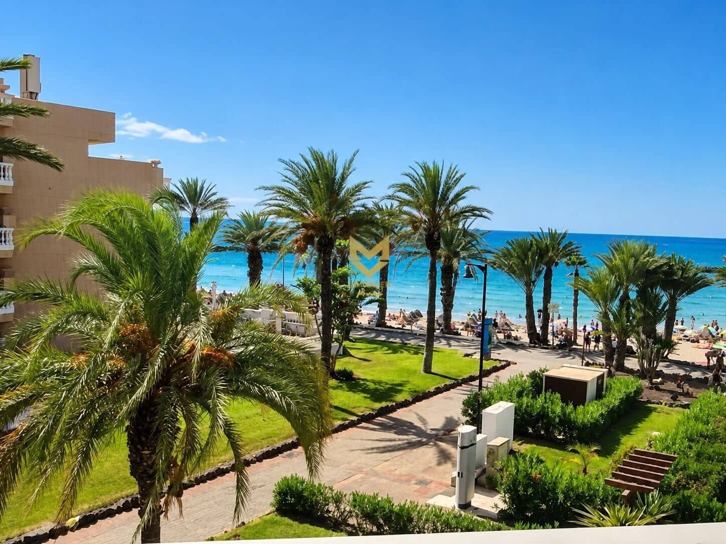 1 slaapkamer Studio te koop in Playa de las Americas met zwembad - € 380.000 (Ref: 9892511)