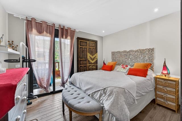 Apartamento de 2 habitaciones en Palm-Mar, Arona en venta - 351.000 € (Ref: 9904144)