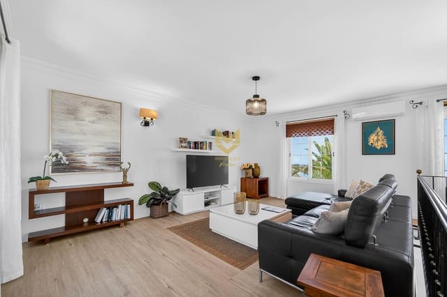 3 sovrum Villa till salu i Las Moraditas, Adeje med pool - 890 000 € (Ref: 9915997)
