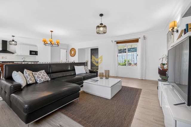 3 sovrum Villa till salu i Las Moraditas, Adeje med pool - 890 000 € (Ref: 9915997)
