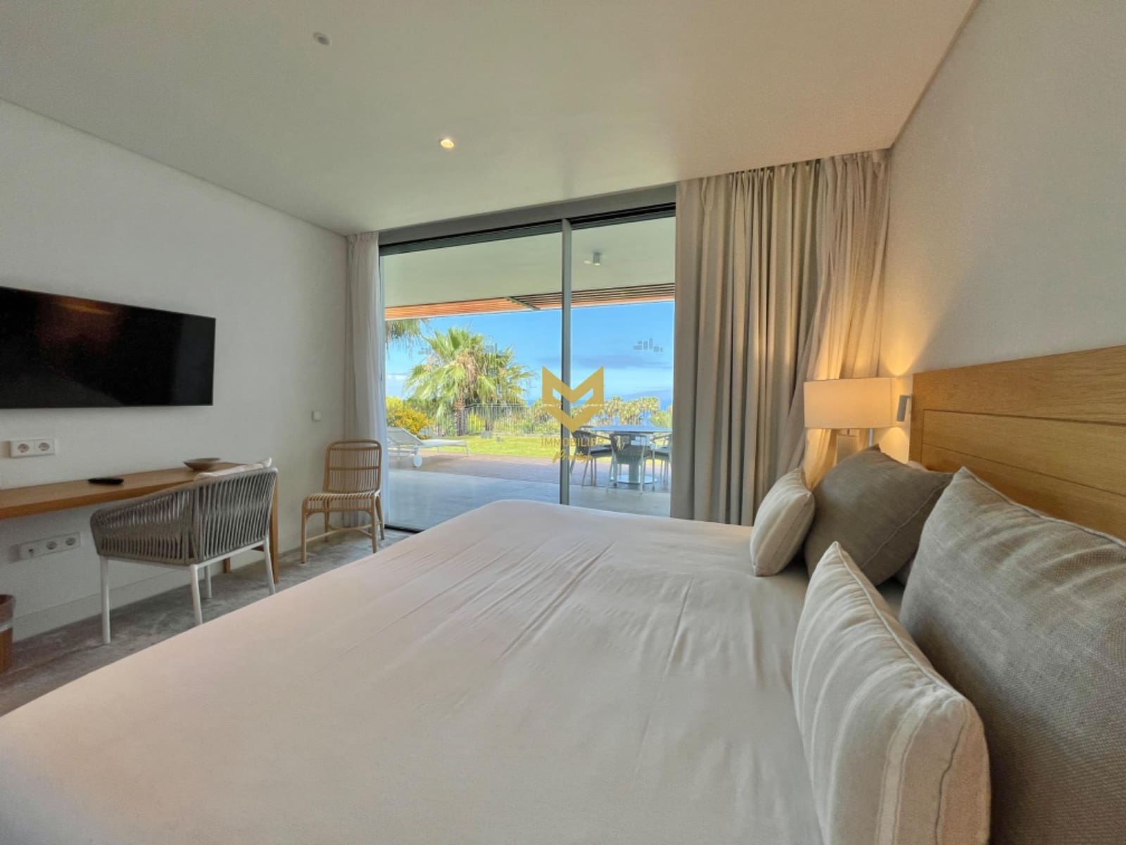 2 bedroom Apartment for sale in Guia de Isora - € 980,000 (Ref: 9934350)