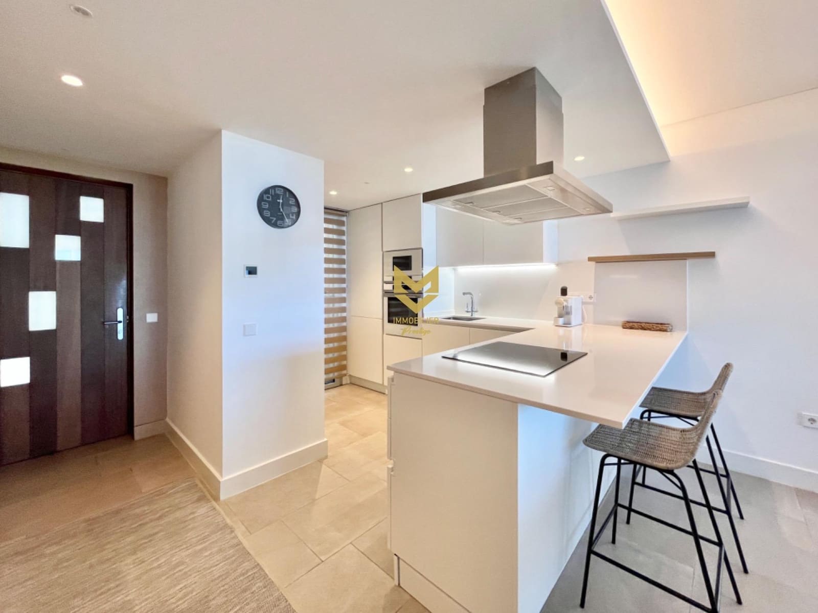 2 bedroom Apartment for sale in Guia de Isora - € 980,000 (Ref: 9934350)
