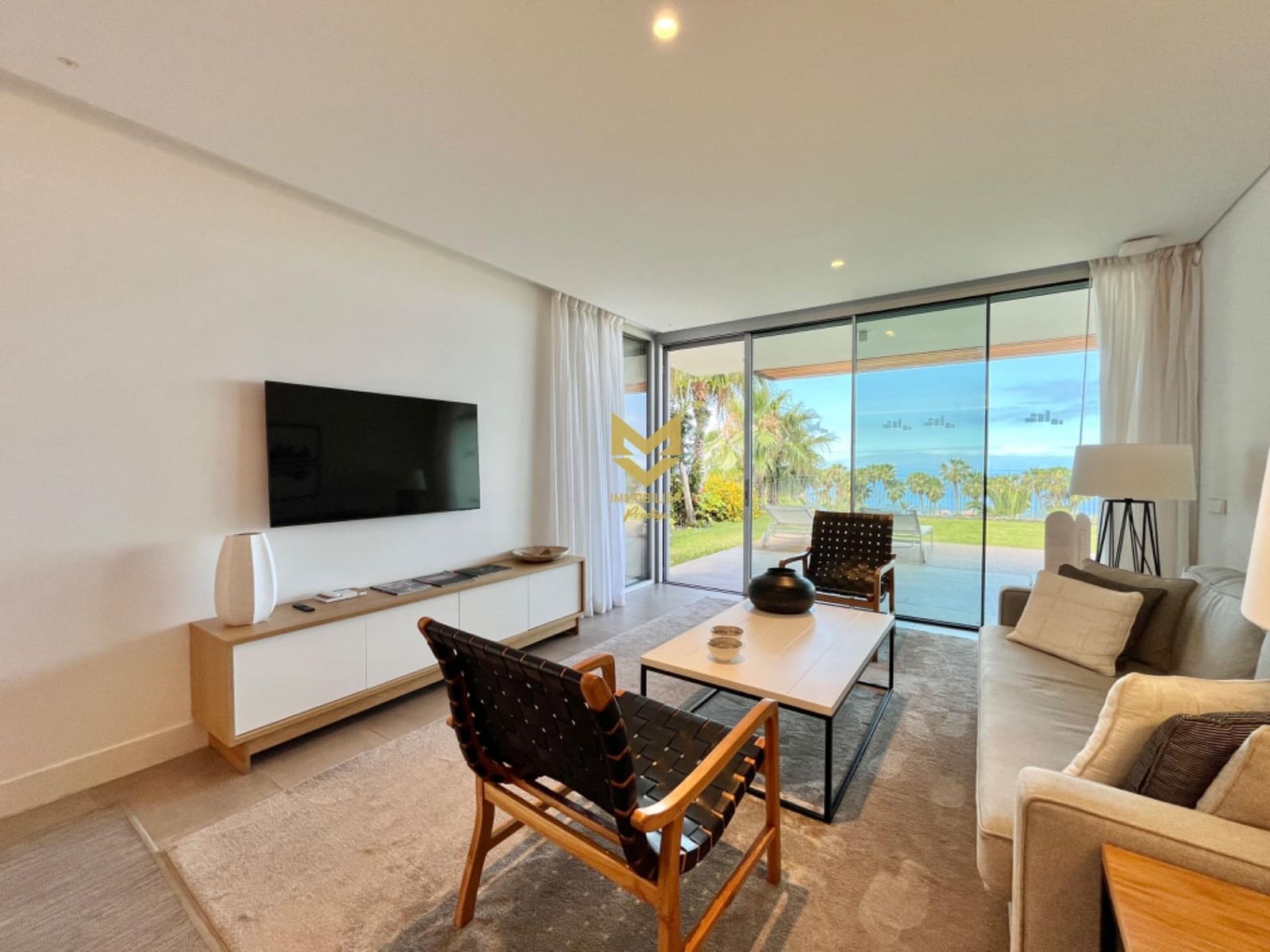 2 bedroom Apartment for sale in Guia de Isora - € 980,000 (Ref: 9934350)
